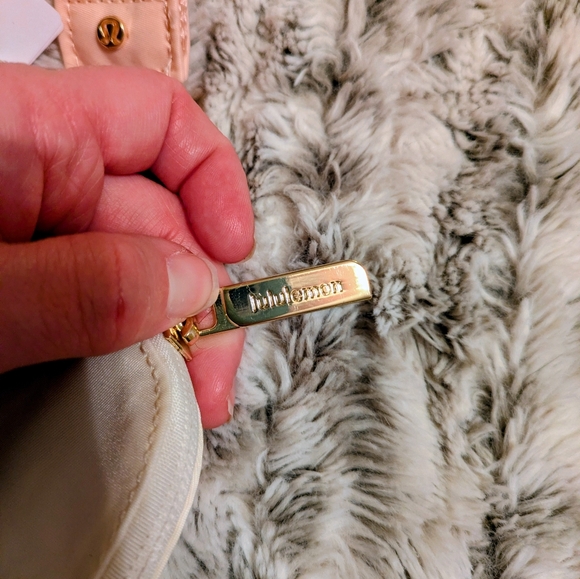 NWT lululemon Dual Pouch Wristlet Pink & White - Picture 5 of 5